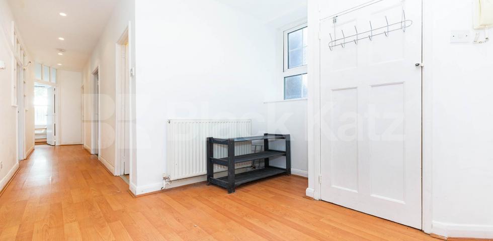 Spacious three double bedroom property in an amazing location Torriano Avenue, Kentish Town